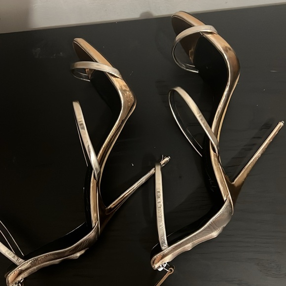 Sexy Silver and Rose Gold Giuseppe Zanotti heels - Picture 5 of 6